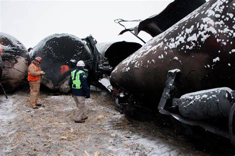 Investigators of ND train collision find derailment point, broken axle - Agweek | #1 source for ...