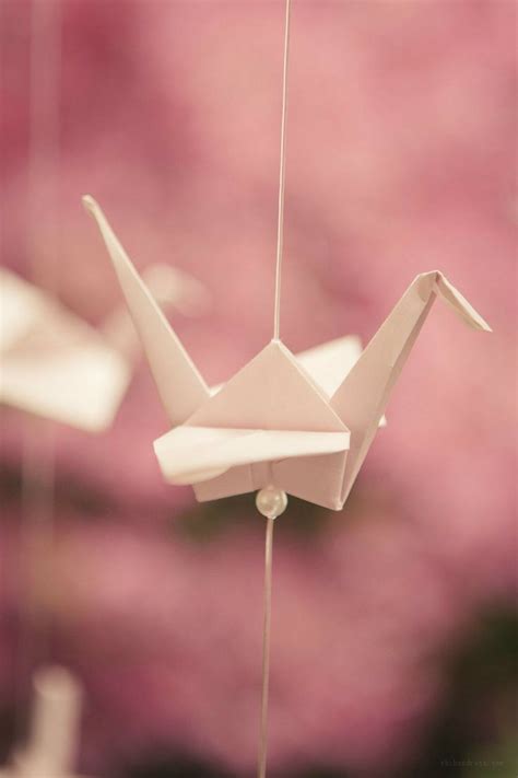 Origami at a wedding = perfection #origamipaper | Origami garland, Origami wedding, Origami crane