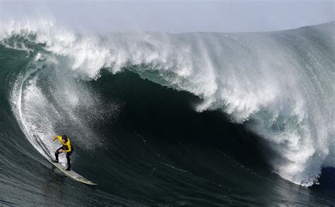 Mavericks Beach Big Waves - Mavericks Water Patrol - Big Wave Surfing Safety Management - JETSKI ...