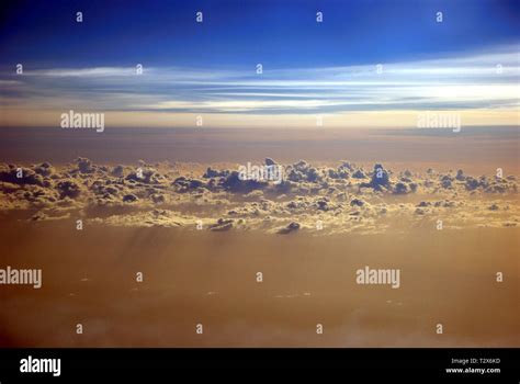 Troposphere hi-res stock photography and images - Alamy