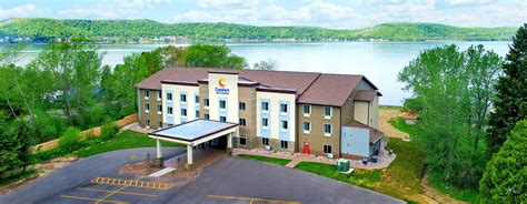 Comfort Inn & Suites Munising | Pictured Rocks Lodging