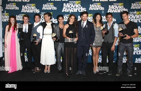 Best Movie Award for "The Twilight Saga: Eclipse" winning actors Bryce Dallas Howard (l-r ...