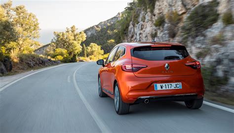 Renault Clio (2019) review: the same but better | CAR Magazine