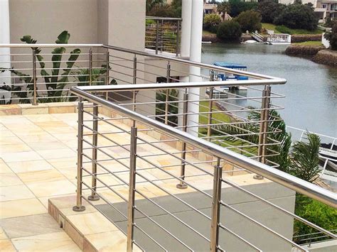 STAINLESS STEEL BALUSTRADE DESIGN