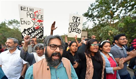 Twitter war rages over JNU protest on fee hike