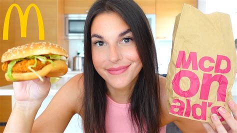 *NEW* MCDONALDS MCSPICY BURGER REVIEW - YouTube