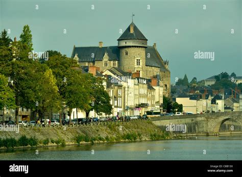 Castle of Laval city in Mayenne (Pays de la Loire, France). The river : "la Mayenne Stock Photo ...