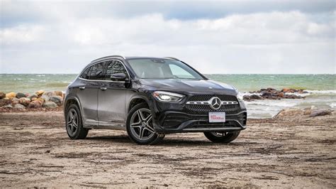 2021 Mercedes-Benz GLA 250 First Drive Review | Expert Reviews | autotrader.ca