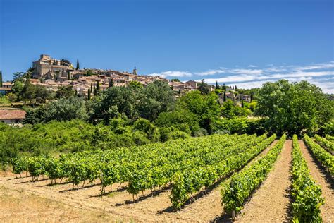 5 fabulous villages of the Luberon to visit in Provence - At Home in France