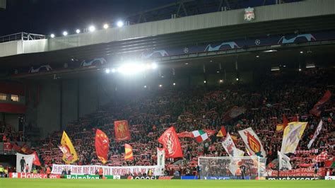 Klopp urges Anfield crowd to be 'on top of game' - BBC Sport