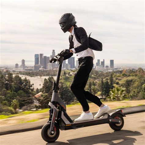 Segway SuperScooter GT1 long range eScooter is a Speed Demon with Incredible Range – Suckstobebroke