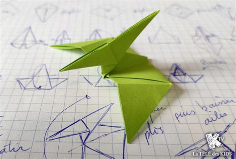 Origami dinosaure - Pteranodon FACILE - La TÉLÉ des KIDS