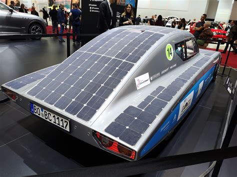 10 beneficios y desventajas de los coches de energía solar - Paneles ...