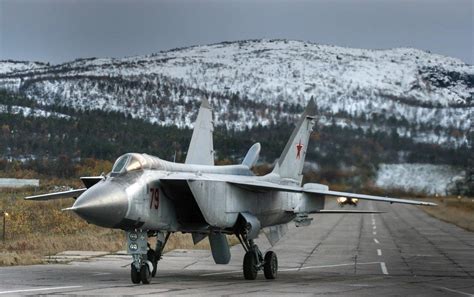 Naval Open Source INTelligence: Russia Sends Mig-31 Foxhound Fighter ...