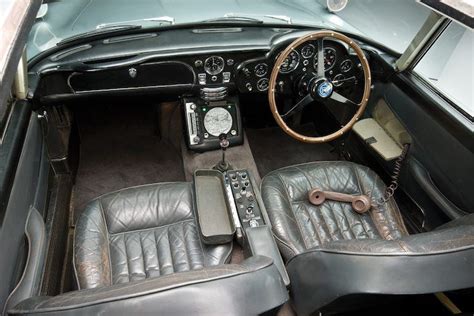 Aston Martin DB5 James Bond Movie Car - Interior | Aston martin db5 ...