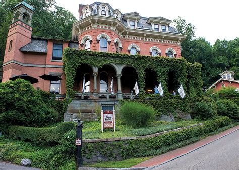 Harry Packer Mansion Presents “Nutcracker” Inspired Tours | The Current