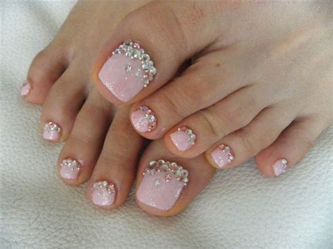 Pedicure + gel on toes | Summer Beauty Studio | Nails design with rhinestones, Pedicure designs ...