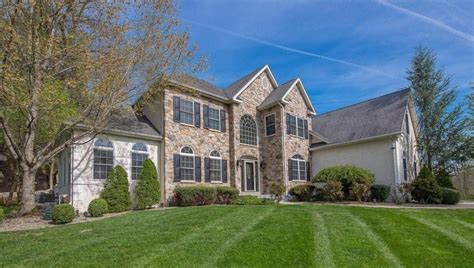 Malvern Bank House of the Week: Luxury Colonial With Backyard Oasis in ...