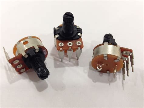 Rotary Potentiometer with Switch & Plastic Shaft, Voltage: 250 Vdc, Rs ...