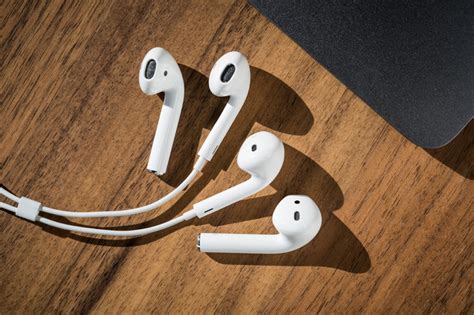 EarPods vs AirPods: Do They Sound Different?