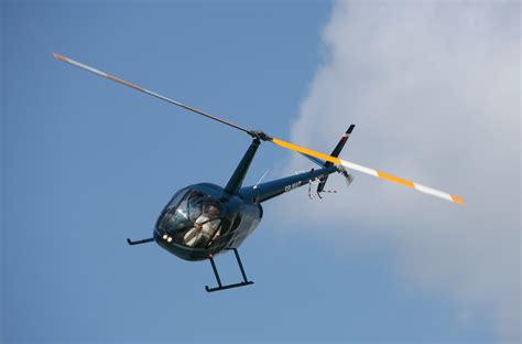 File:Robinson R44 Raven II.jpg