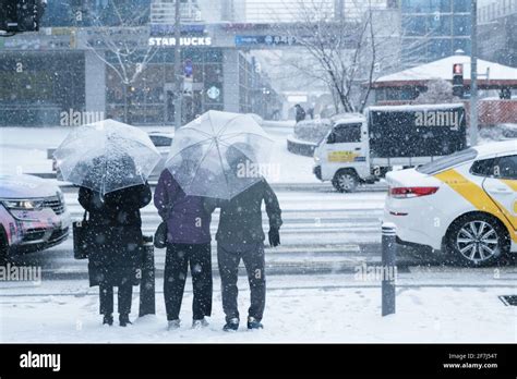 winter street scenery in Korea Stock Photo - Alamy