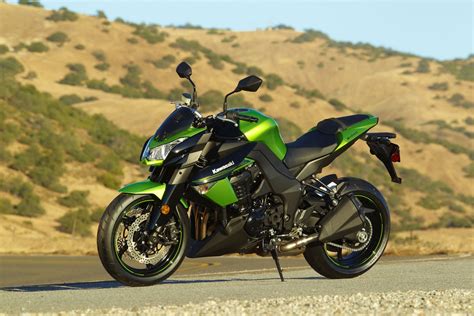 Kawasaki Z1000 Bike Wallpapers ~ Bikes Cars Wallpapers