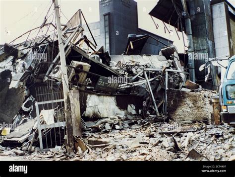 Great hanshin 1995 earthquake hi-res stock photography and images - Alamy