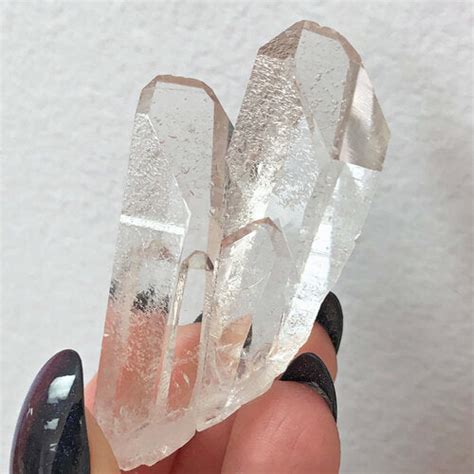 QUARTZ CHARACTERISTICS AND CRYSTAL FORMATIONS, Crystal formation ...