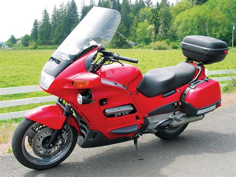 A Look Back: 1991-2002 Honda ST1100 | Rider Magazine