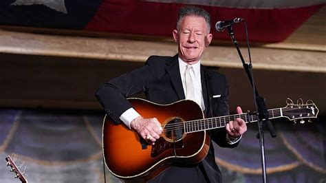 Large Band, Massive Tour: Lyle Lovett Plots Nationwide Summer Tour 2023