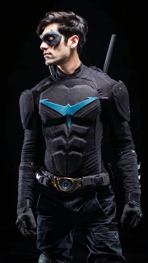 Nightwing the series by Ismahawk | Cosplay dc, Nightwing, Increíble cosplay