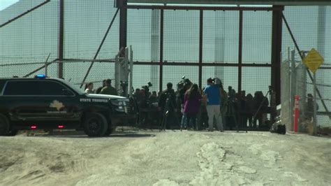 Live: Hundreds of migrants at the border in El Paso, Texas | Texas, El ...