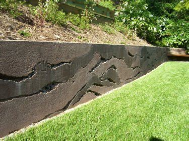 Vertical Concrete Retaining Wall with Decorative Touch - The Concrete ...