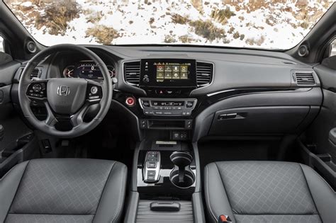 2019 Honda Passport aims for a bit of ruggedness