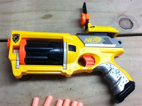 Kiwi Blasters - News and Reviews: Nerf N-Strike Maverick Rev 6 Review