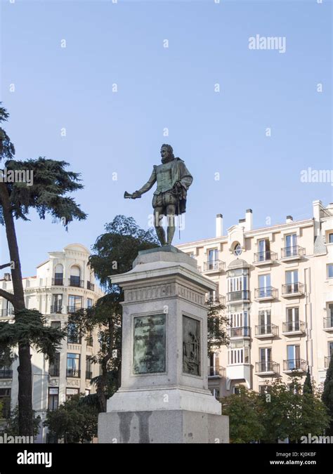 Statue of Cervantes in the Plaza de las Cortes. Madrid, Spain Stock Photo - Alamy