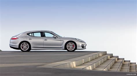 2010 Porsche Panamera Turbo - Side View Photo | Caricos