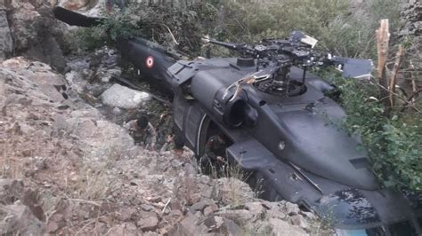 Turkish Armed Force Sikorsky S-70 Black Hawk Helicopter Crash-land in Diyarbakir - Fighter Jets ...