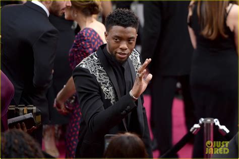 Chadwick Boseman Looks So Good at Oscars 2018!: Photo 4043984 | Oscars ...