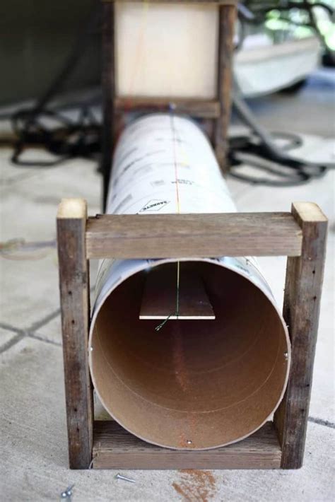 How to Build a DIY Skunk Trap Using a Form Tube - TheDIYPlan