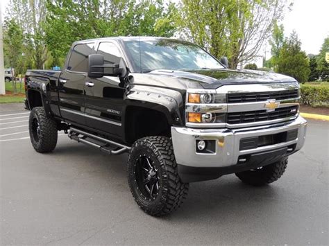 2015 Chevrolet Silverado 2500 LTZ / 4X4 / 6.6L DURAMAX DIESEL / LOADED / LIFTED