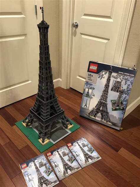 Review Of The Lego Eiffel Tower 2022 | Legouniverse