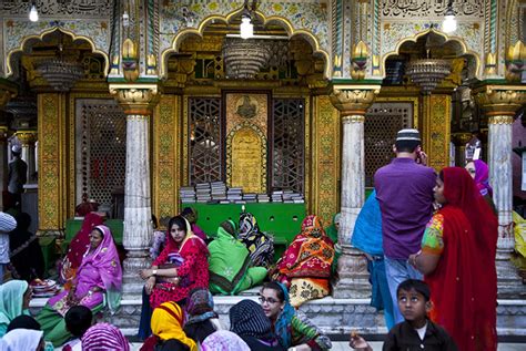 From Delhi with love: The forgotten voice of Nizamuddin Auliya | Middle ...