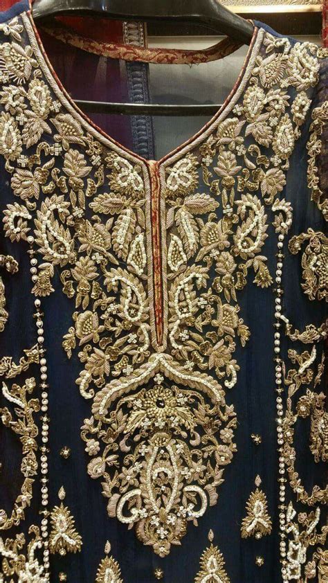 Dabka zardozi | Couture embroidery, Embroidery fashion, Velvet dress designs