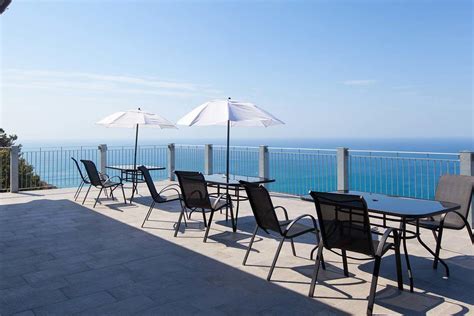 The 19 BEST Cinque Terre Hotels with Sea View [2024 update]