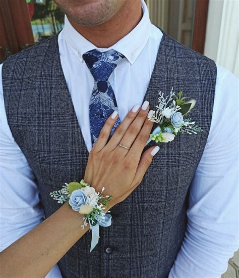 Top 50 Prom Corsage and Boutonniere Set Ideas for 2024