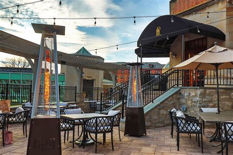 Warm Weather Outdoor Dining | Downtown Roanoke