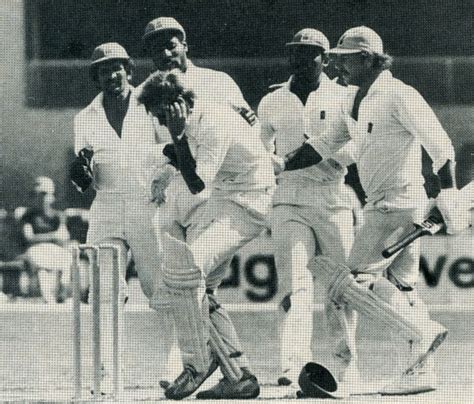 David Hookes clutches his head after being hit | ESPNcricinfo.com