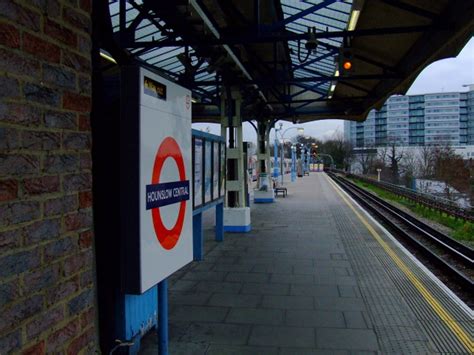 Hounslow Central station © Thomas Nugent cc-by-sa/2.0 :: Geograph ...